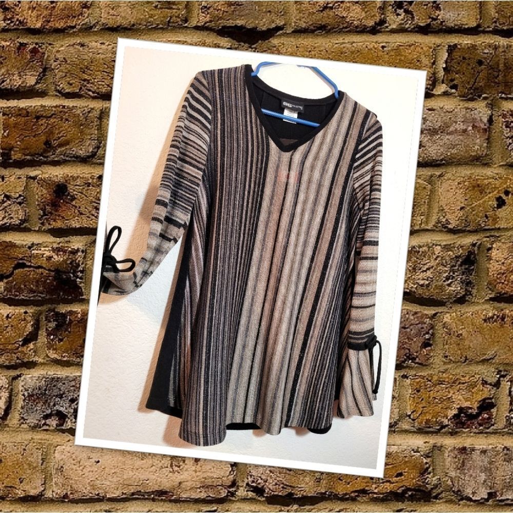 NEW GG COLLECTION Sweater with Bell Sleeves-Size M